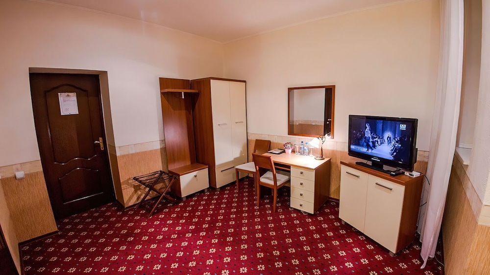 Standard Twin Room photo 2