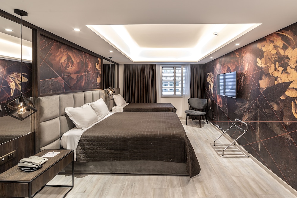 Executive Suite (Triple) - Photo 5