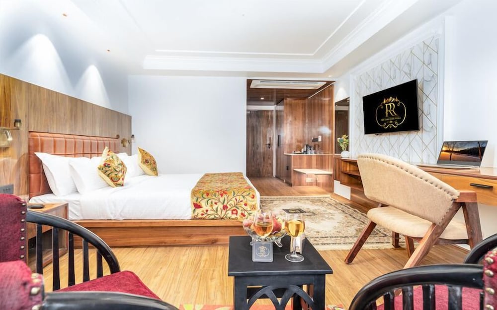 Premier Room - Photo 3