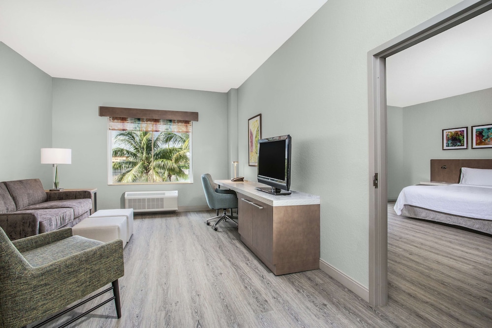 Room, Accessible photo 1