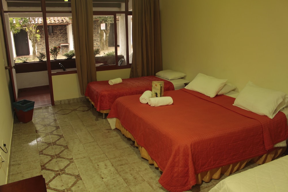 Standard Quadruple Room, Multiple Beds, Non Smoking, Ground Floor photo 2