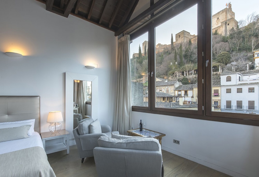 Suite (Alhambra View) - Photo 2