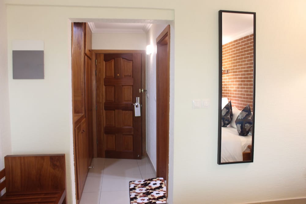 Standard Room photo 3