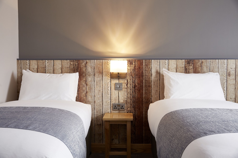 Twin Room - Photo 6