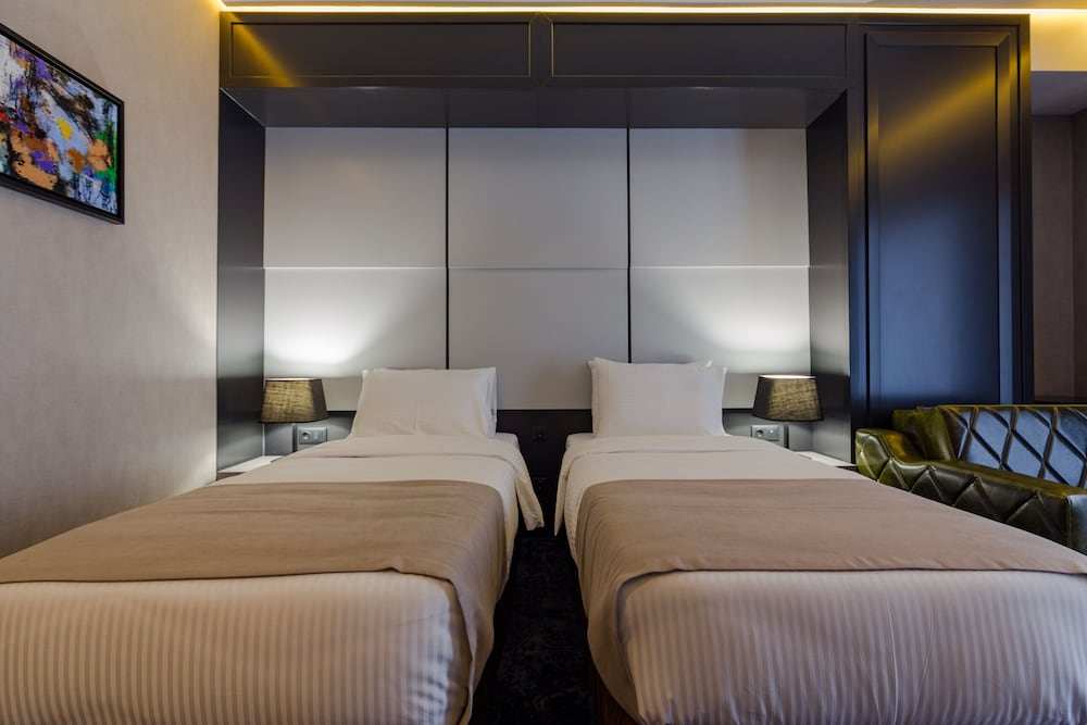 Deluxe Twin Room - Photo 10