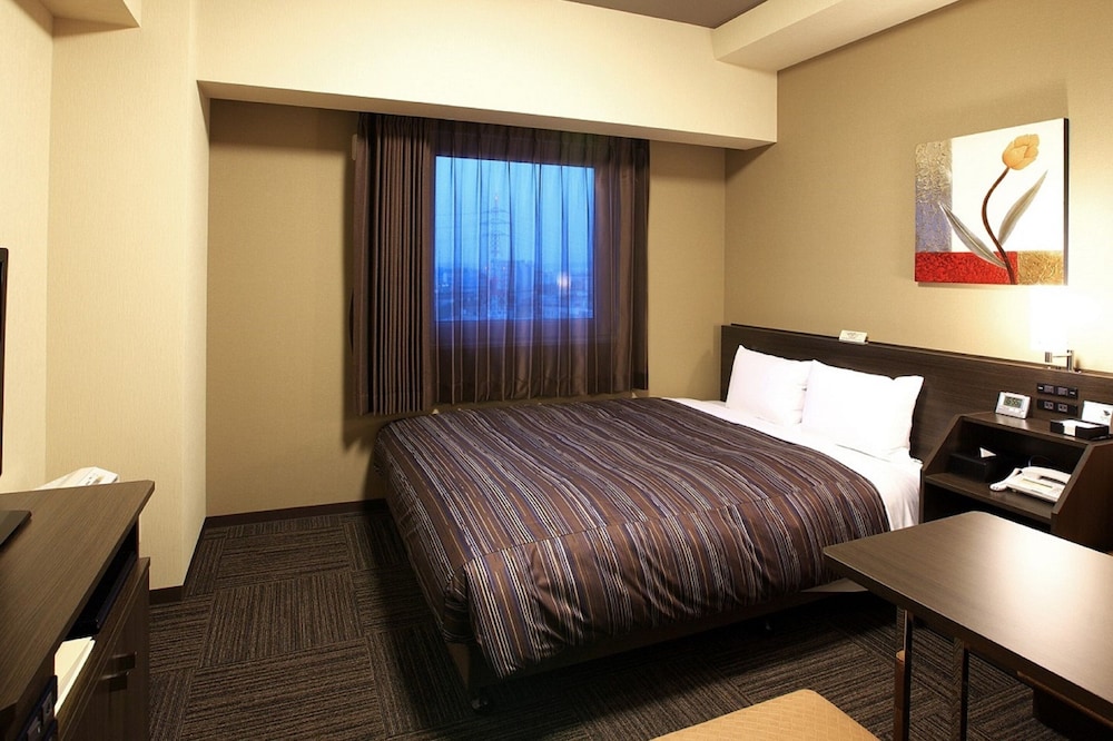 Small Double Room, Non Smoking - Photo 1