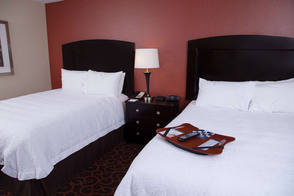 Room, 2 Queen Beds, Accessible (Hearing) photo 1