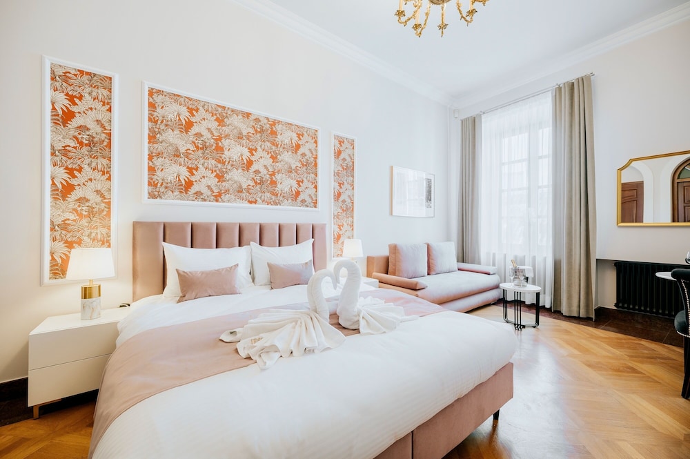 Superior Apartment