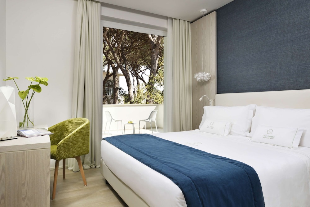 Junior Suite vista mare laterale ( Side Sea view)