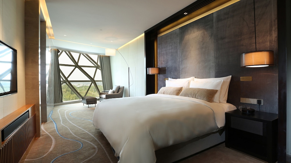 Superior Suite, Lake View photo 3