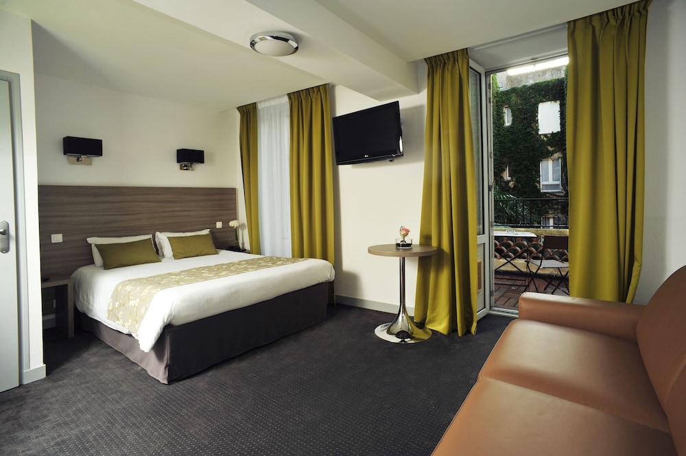 Superior Quadruple Room