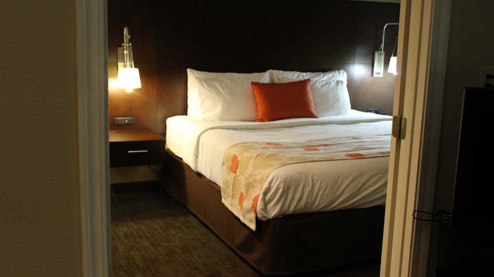 Suite, Multiple Beds, Non Smoking (Two-Bedroom) - Photo 12