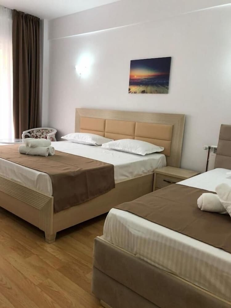 City Triple Room, City View