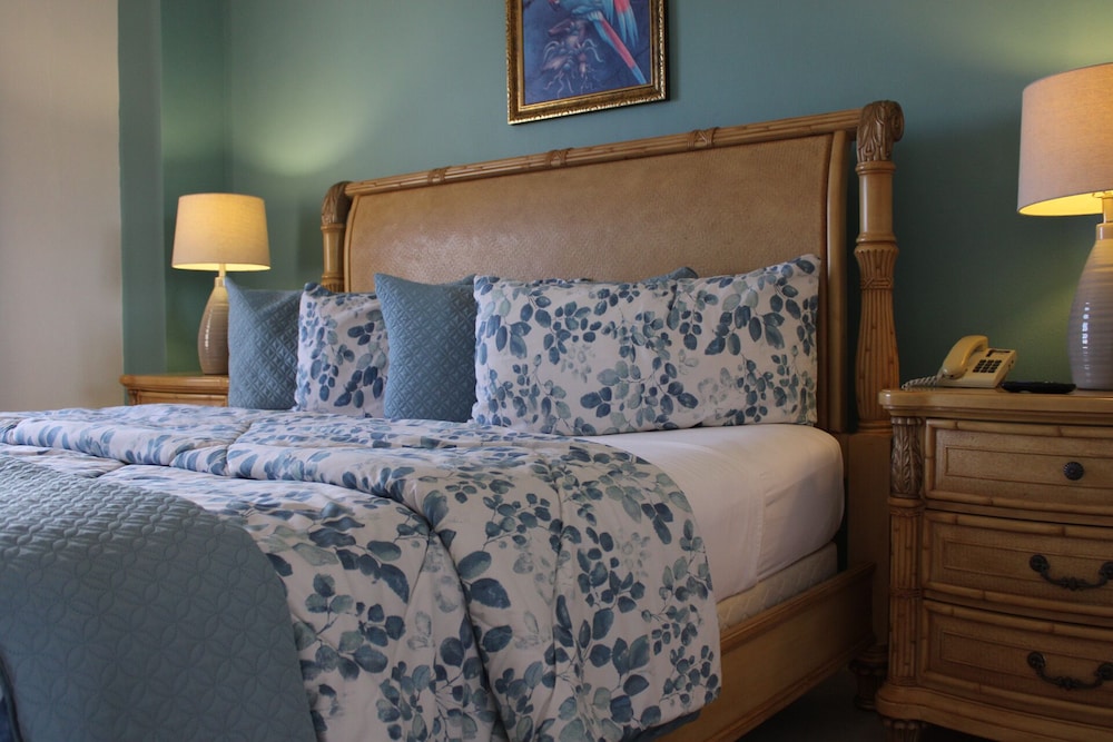 Honeymoon Suite