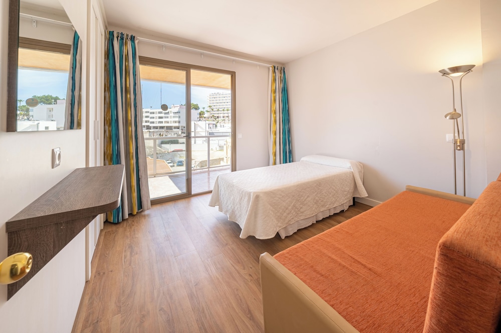 Family Room, Balcony, Sea View (3 adults + 1 child) - Photo 8