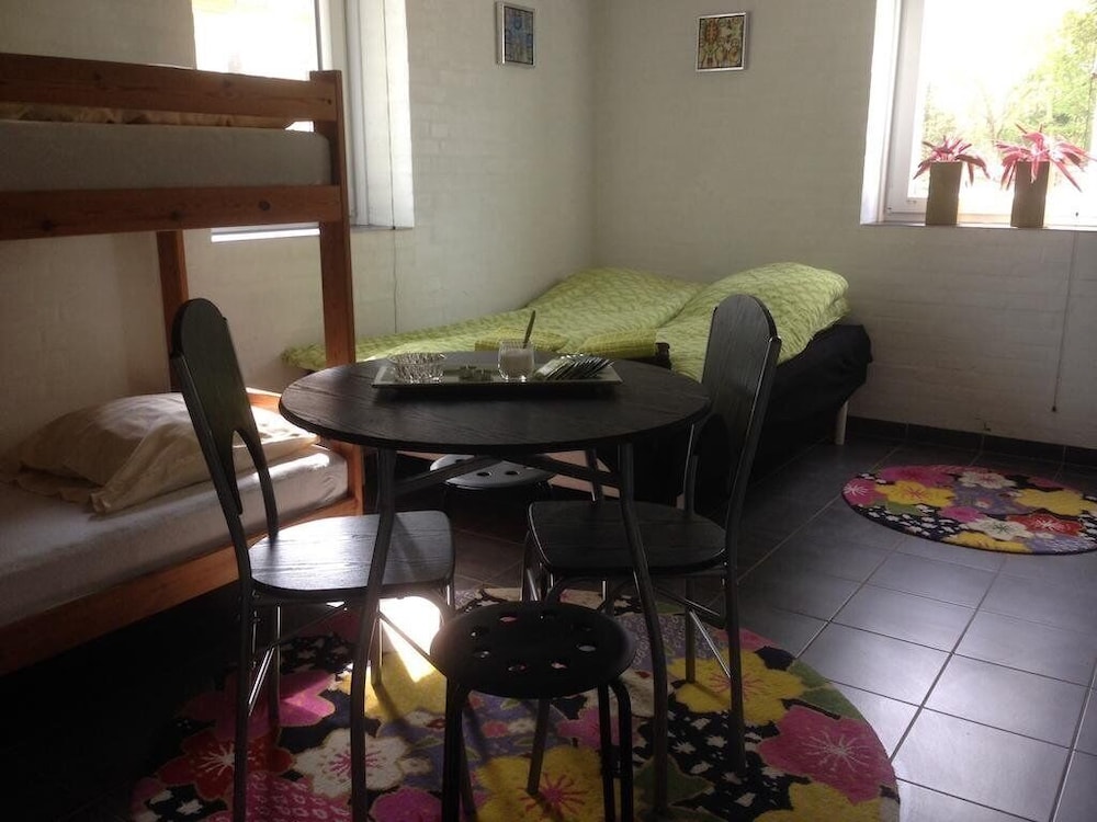 Family Room (2 Adult, 2 Children,Max 12y) photo 1