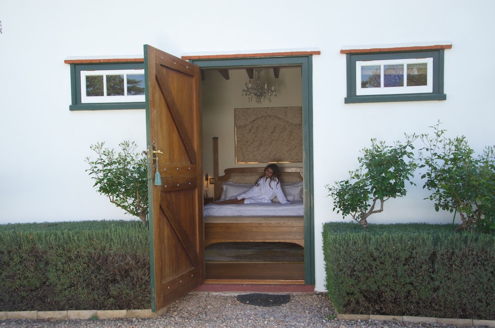 Suite (Garden) photo 3