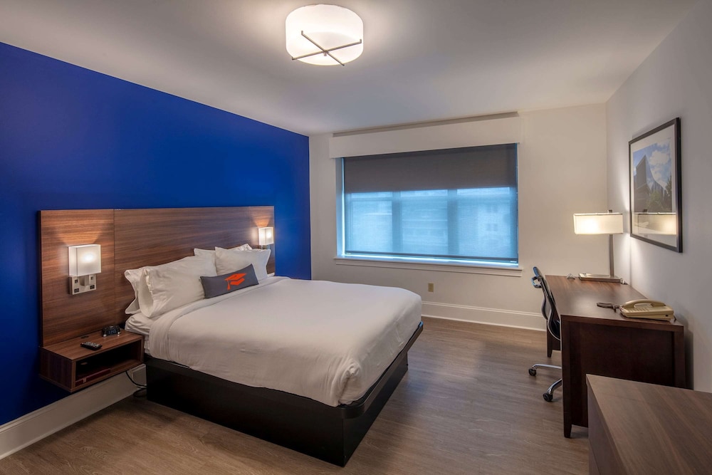 Suite, 2 Bedrooms, Non Smoking photo 3