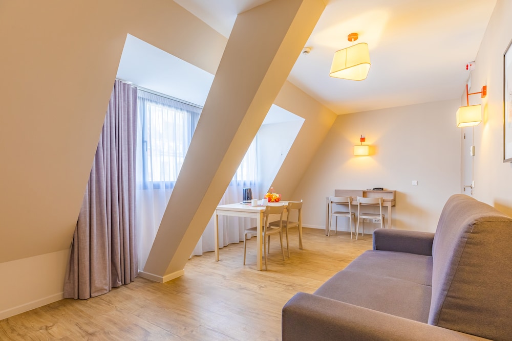 Standard Apartment, 1 Double Bed with Sofa bed - Photo 3