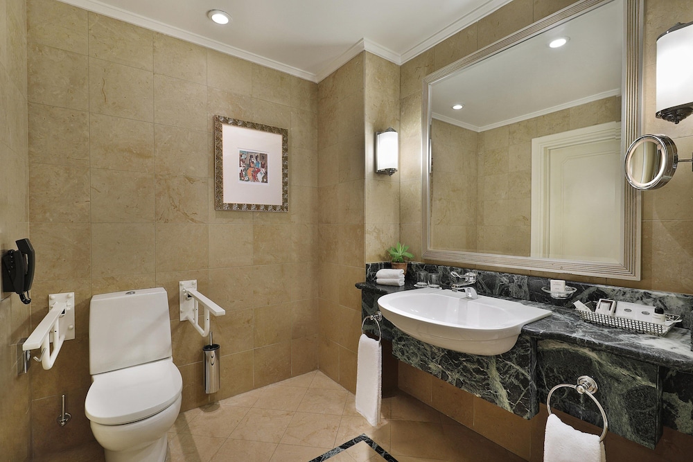 Executive Room, 1 Double Bed - Photo 6