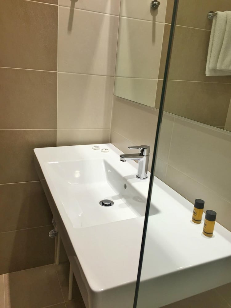 Standard Room photo 2