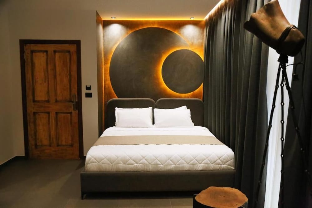 Deluxe Double Room with tub