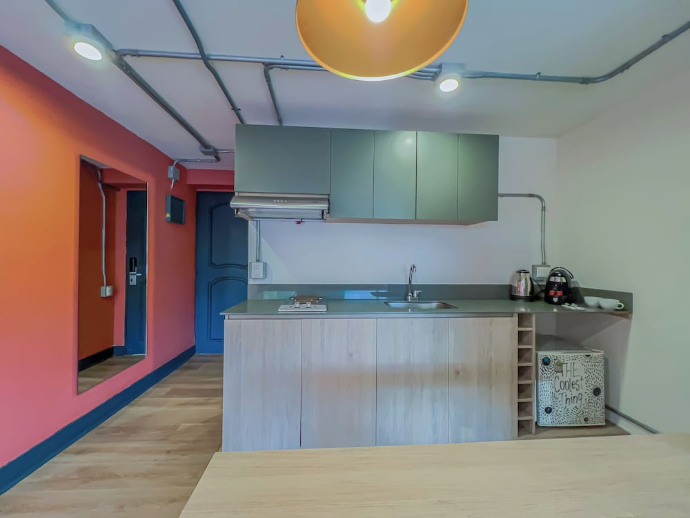 Studio Apartment - Photo 4