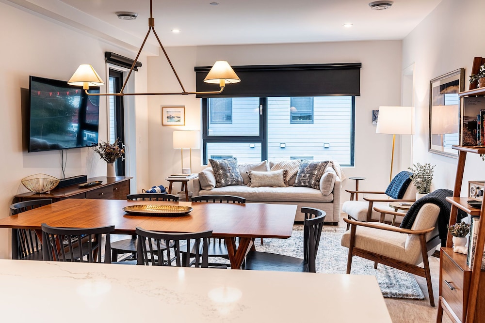 Condo photo 1