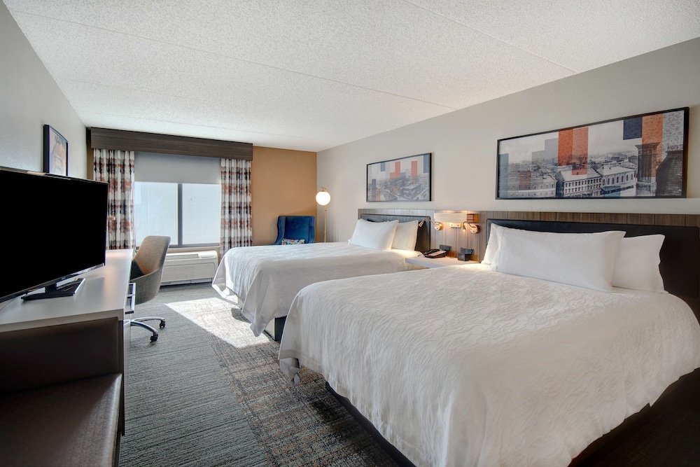 Room, 2 Queen Beds, Accessible - Photo 4