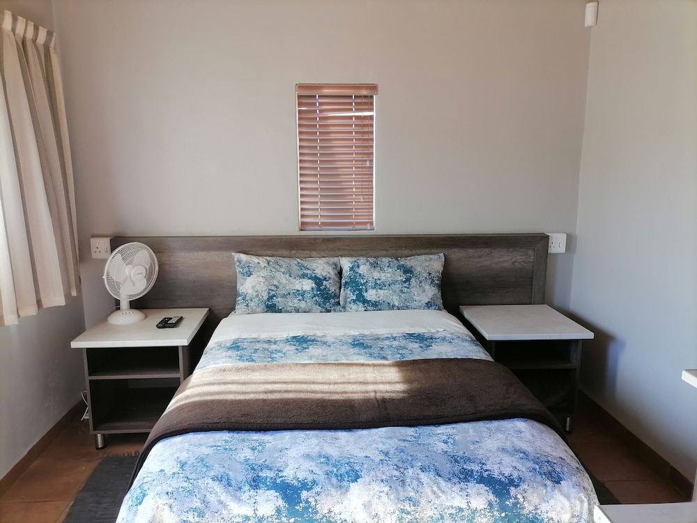 Standard Double Room photo 3