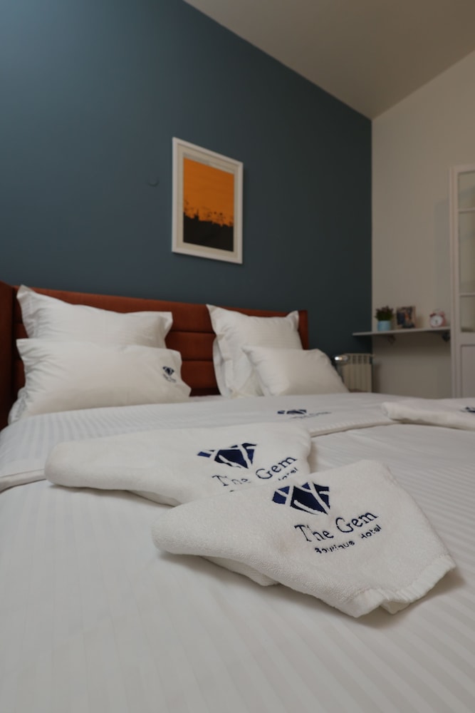 Deluxe Double or Twin Room photo 3