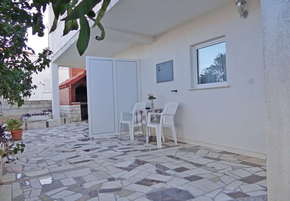Apartment (Tomislav - 120 m from beach - A1(2)) photo 1