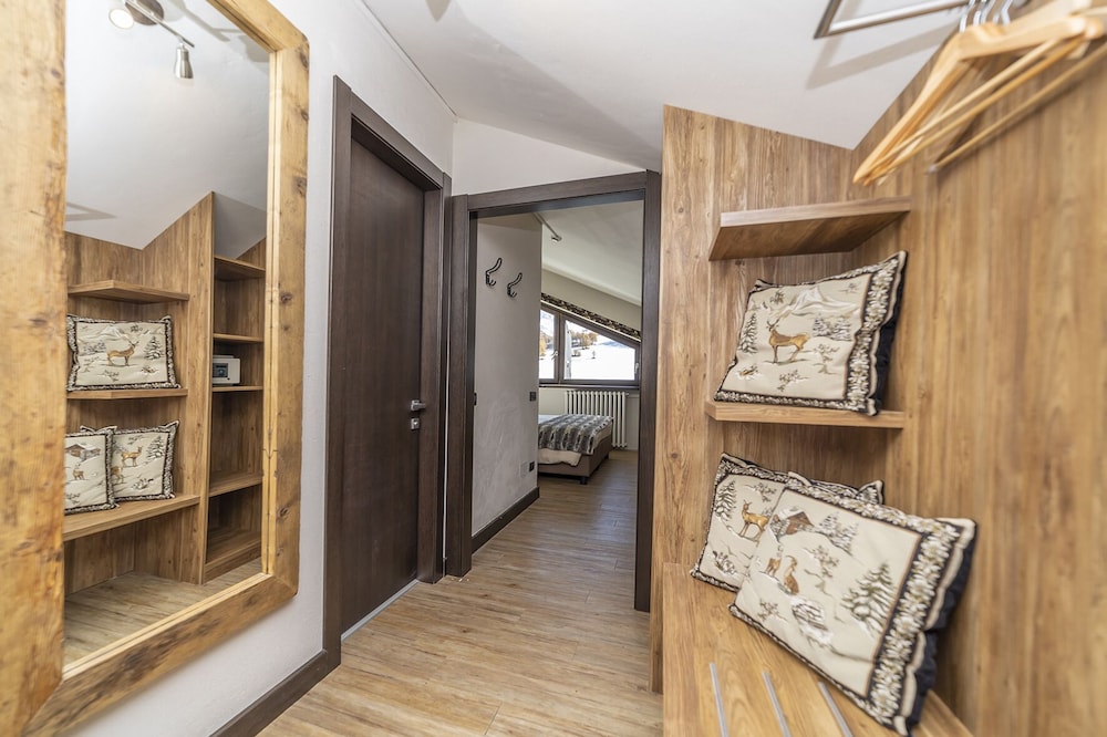 Superior Double or Twin Room photo 3