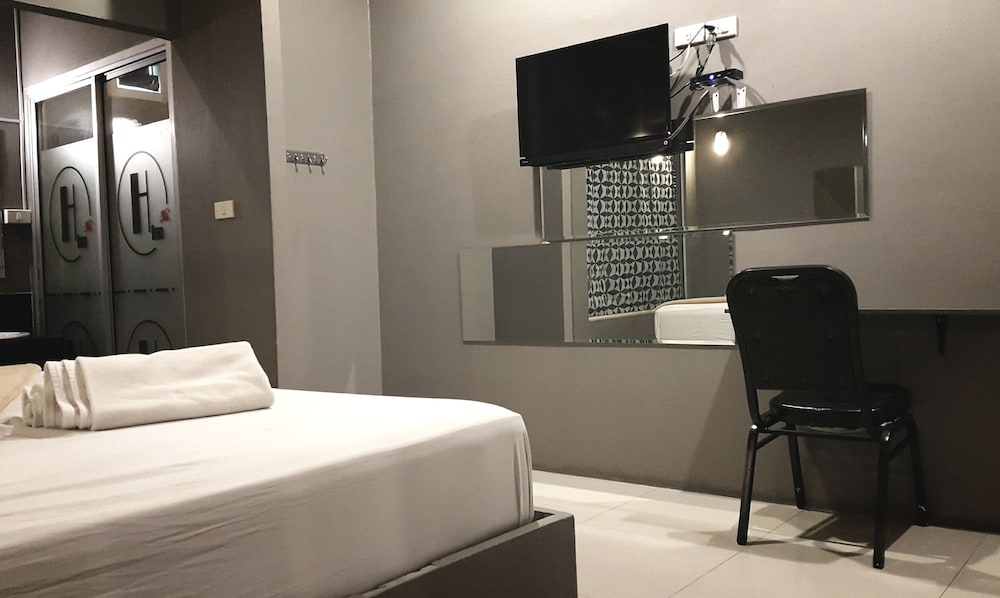 Deluxe Double Room, 1 King Bed photo 2