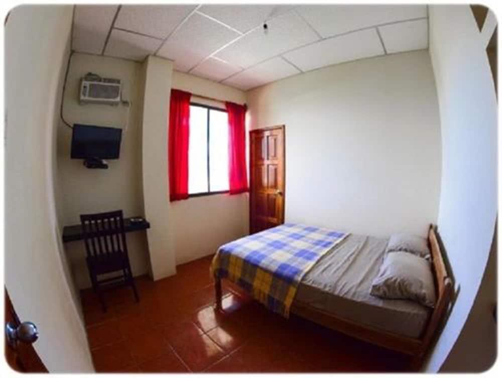 Standard Double Or Twin Room, Multiple Beds, Non Smoking, Ocean View photo 1