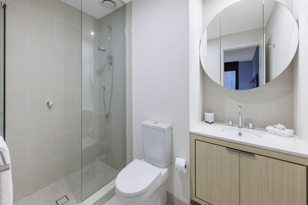 2 Bedroom Executive Apartment photo 2
