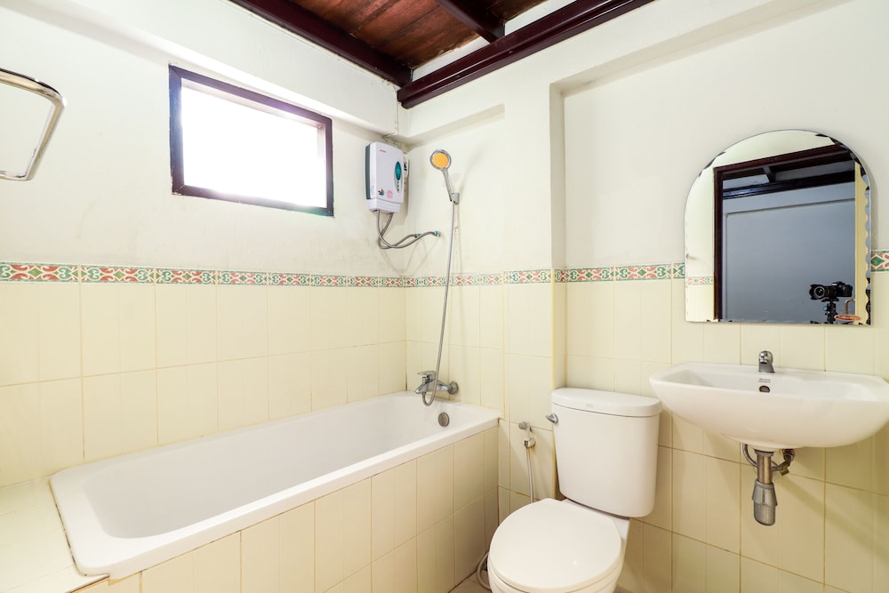 Deluxe Double Room - Photo 8