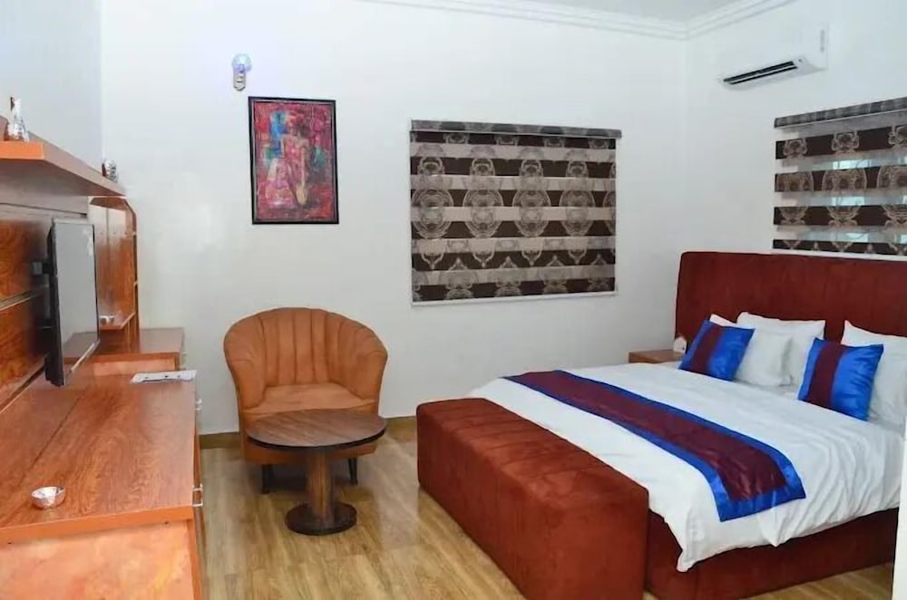 Family Apartment, Balcony, City View photo 3