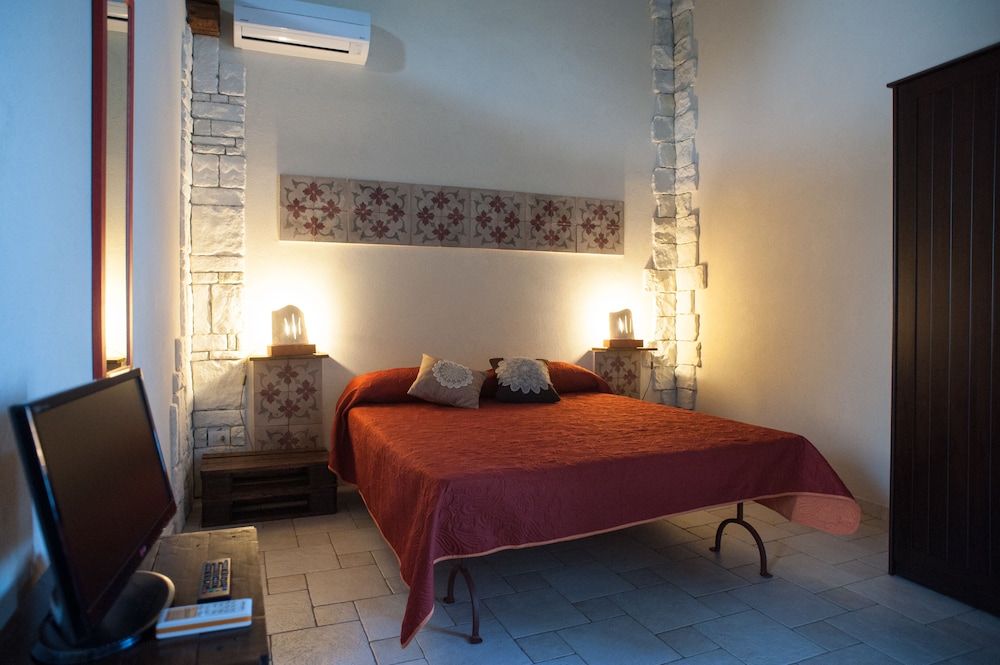 Studio Suite, Accessible, Ground Floor photo 2