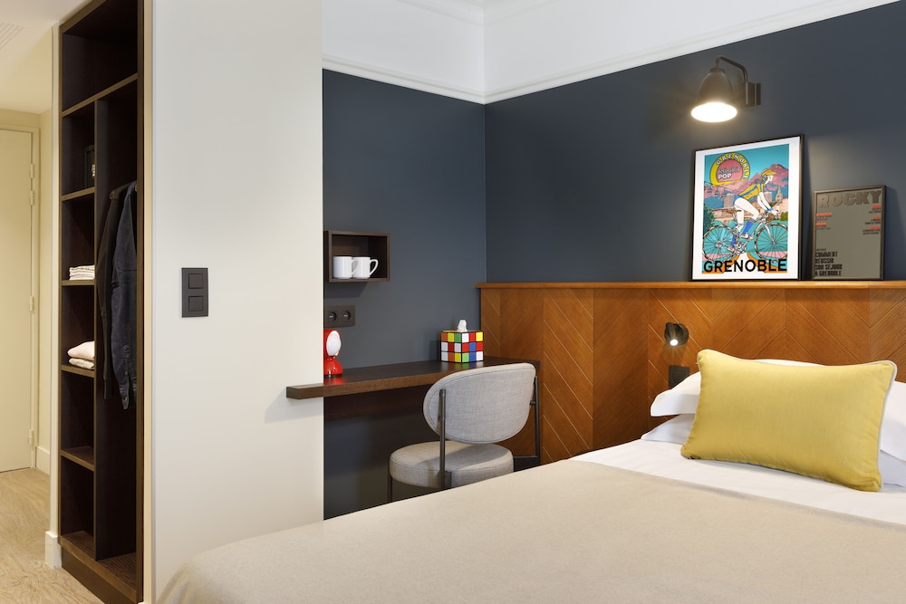 Classic Double Room Single Use photo 2