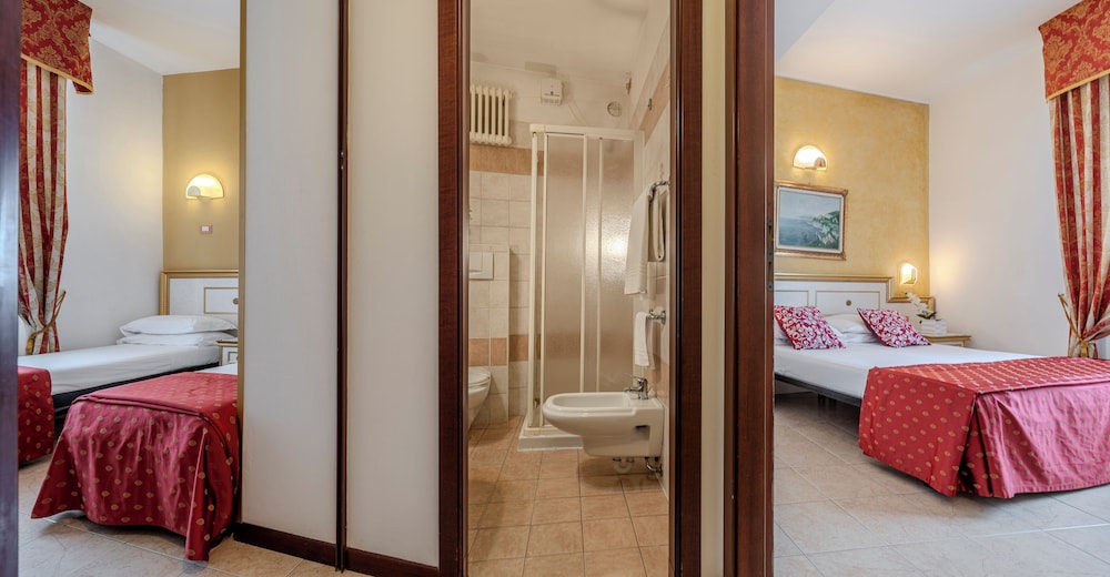 Junior Quadruple Room