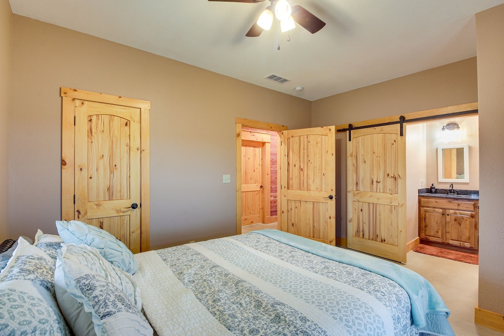 House (2 Bedrooms) photo 1