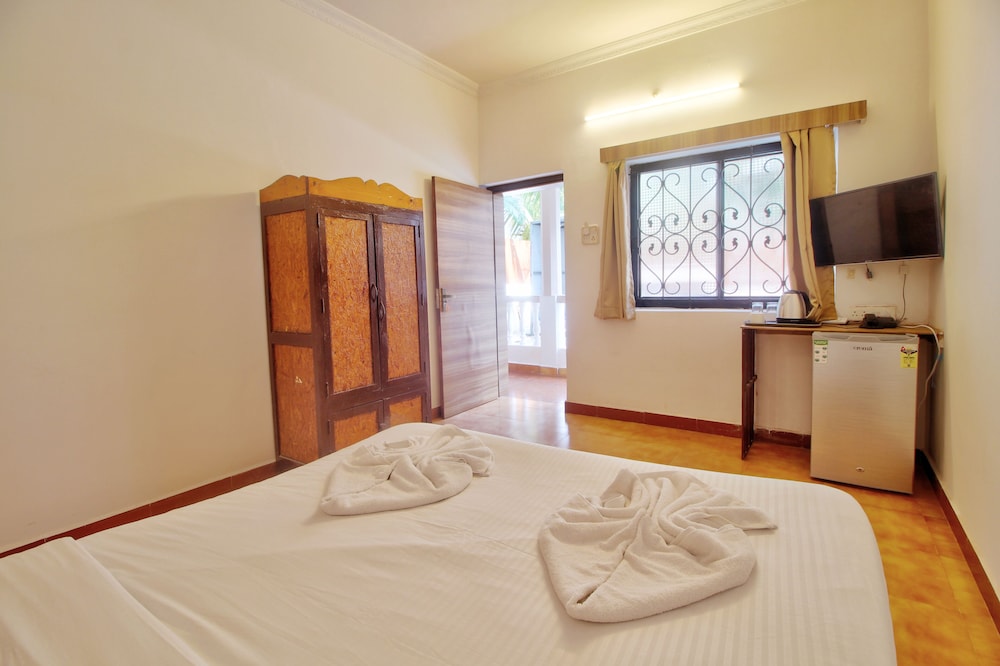 Super Deluxe with Kitchen and Pool View