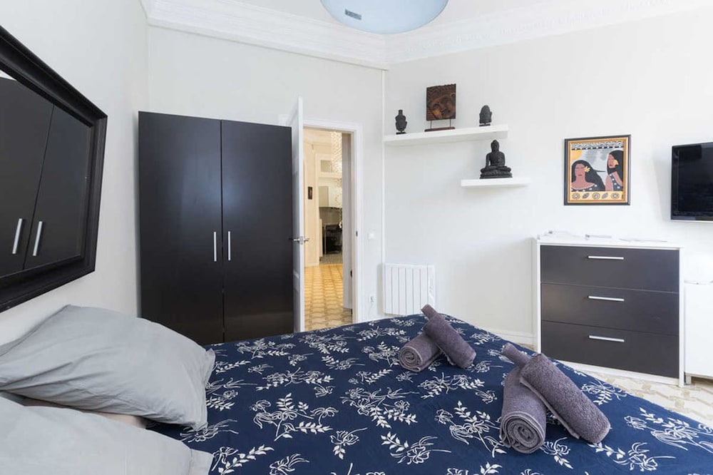 Design Double Room, 1 King Bed, Smoking, Private Bathroom photo 3