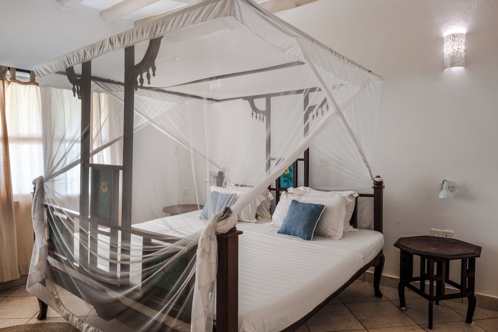 Standard Room - Photo 10