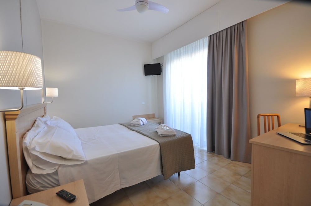Double Room, Balcony