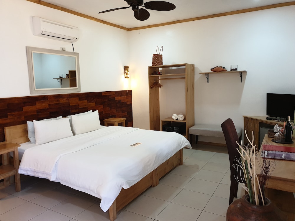 Deluxe Cottage - Photo 2