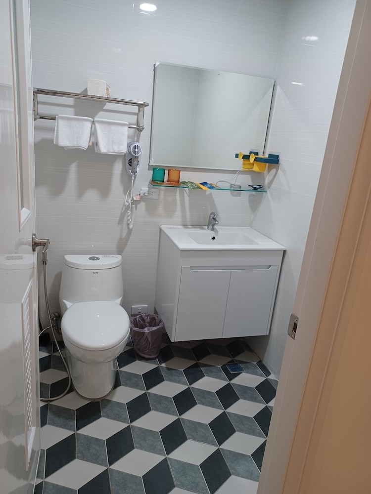 Business Double Or Twin Room, Multiple Beds photo 3