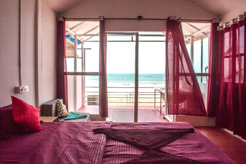 Executive Cottage, Sea View photo 2