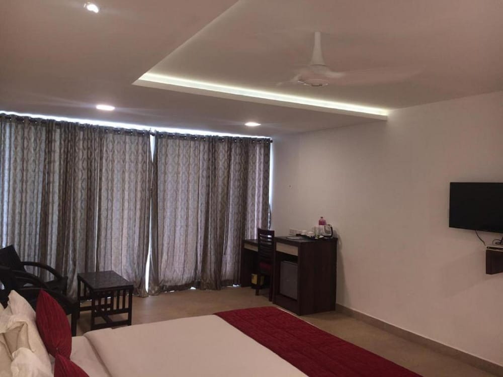 Deluxe Double Room - Photo 15